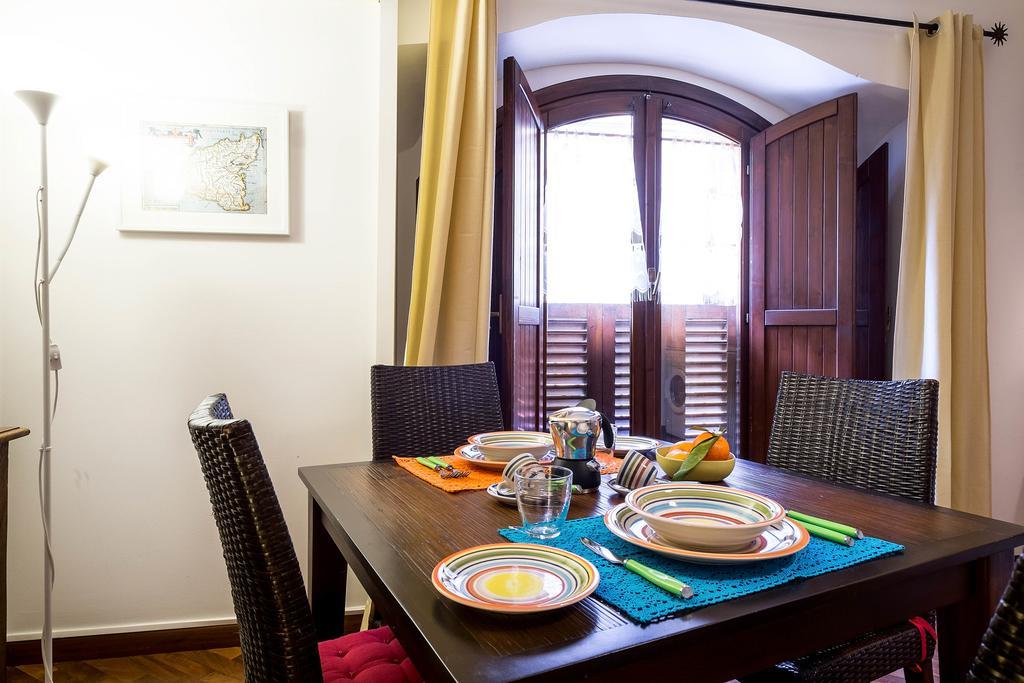 La Finestra Sul Mercato In Centro A Palermo Apartamento Exterior foto
