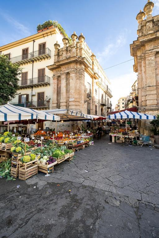 La Finestra Sul Mercato In Centro A Palermo Apartamento Exterior foto