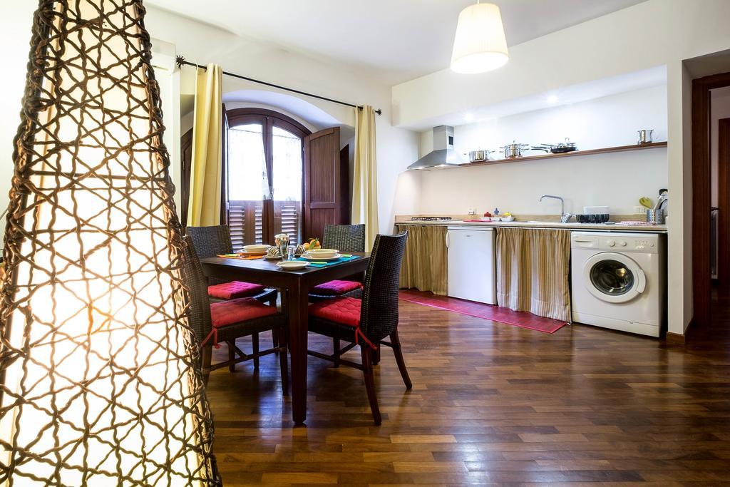 La Finestra Sul Mercato In Centro A Palermo Apartamento Exterior foto