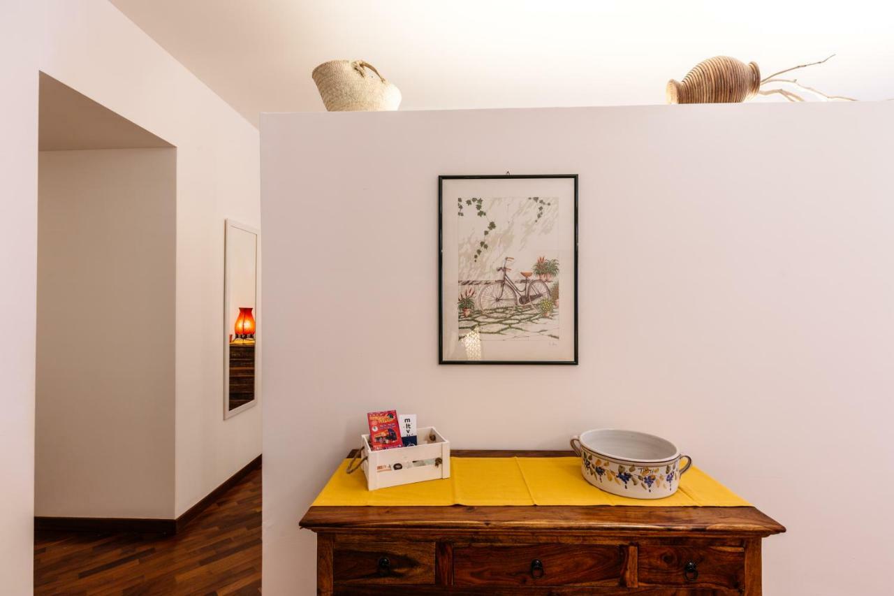 La Finestra Sul Mercato In Centro A Palermo Apartamento Exterior foto